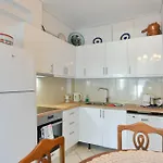Daire Tombra Kalamata