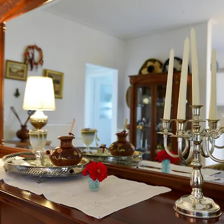 Tombra Каламата